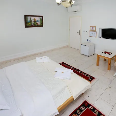 Familja Liebeshotel 3*