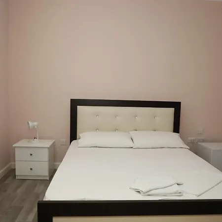 Love hotel Familja