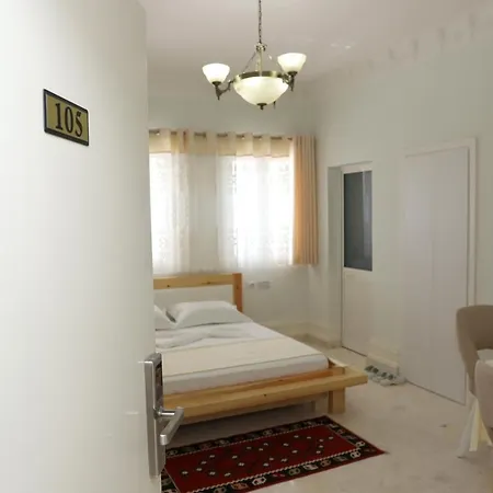 Love hotel Familja