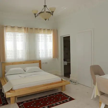 Love hotel Familja Kuçovë