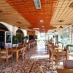 Familja Love hotel Dimal