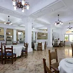 Love hotel Familja