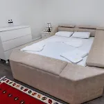 Familja Love hotel