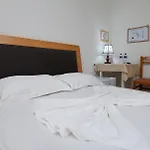 Familja Love hotel