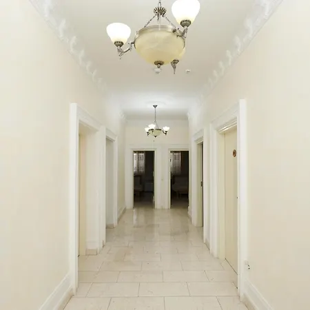 Hotel del amor Familja