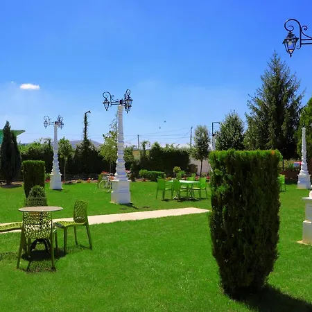 بيت الحب Familja