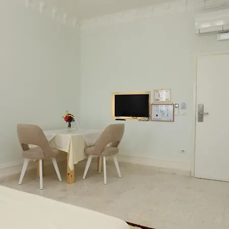 بيت الحب Familja 3*