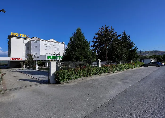 Hotel miłości Familja