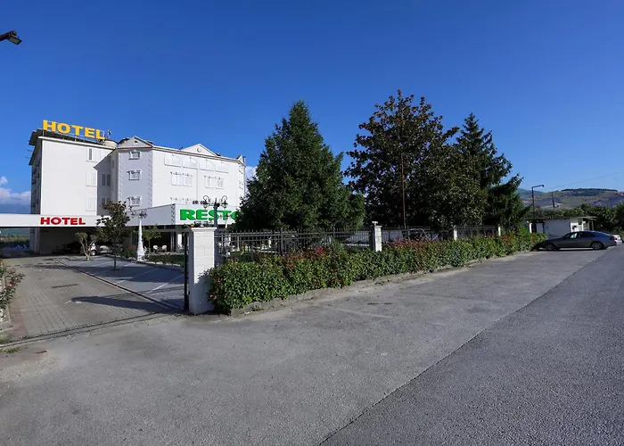 Hotel miłości Familja Dimal